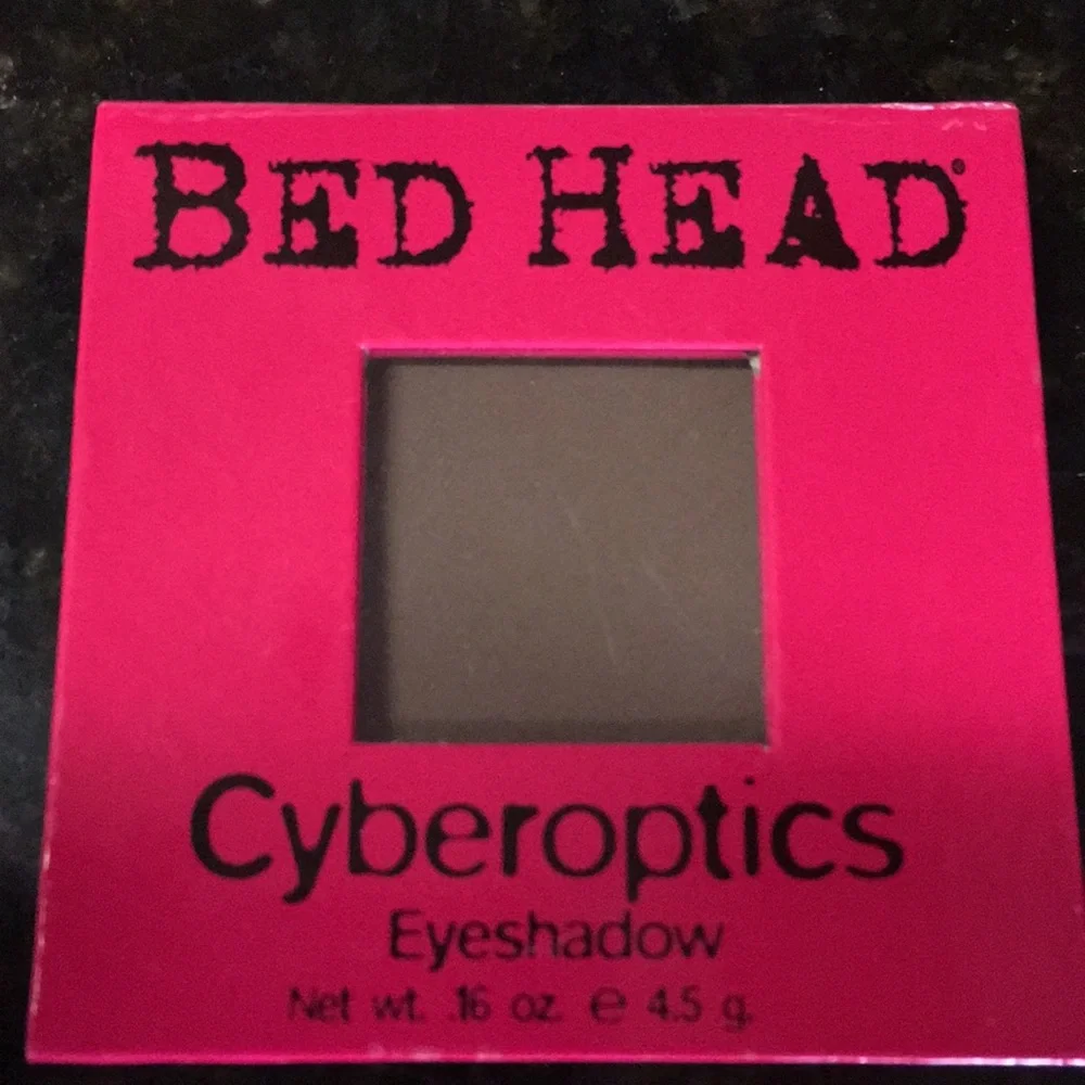 Bedhead Cyberoptics Brown eyeshadow single